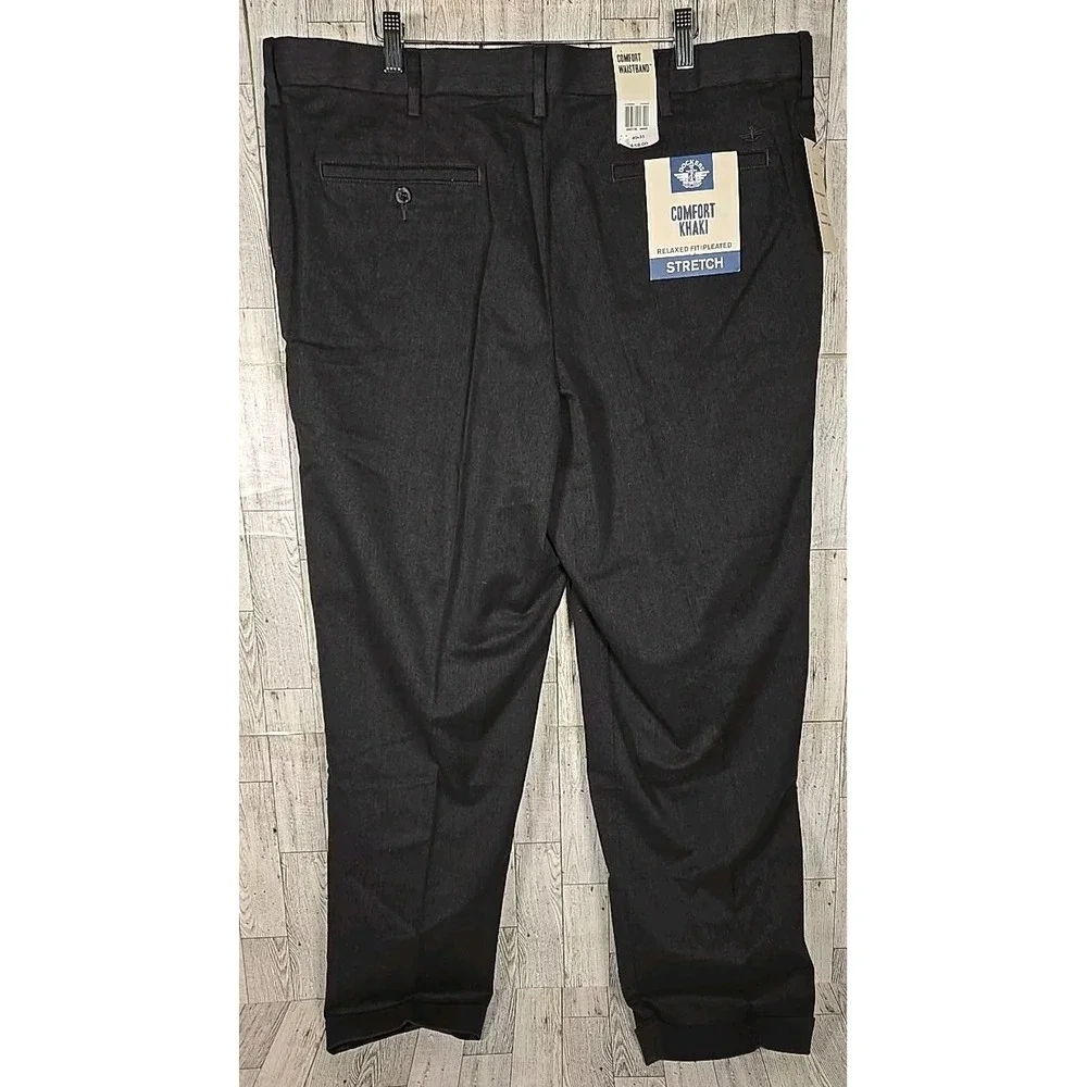 DOCKERS Pants 40x32 Dark Gray Comfort Khaki Pleated Relaxed Fit Stretch Mens NEW